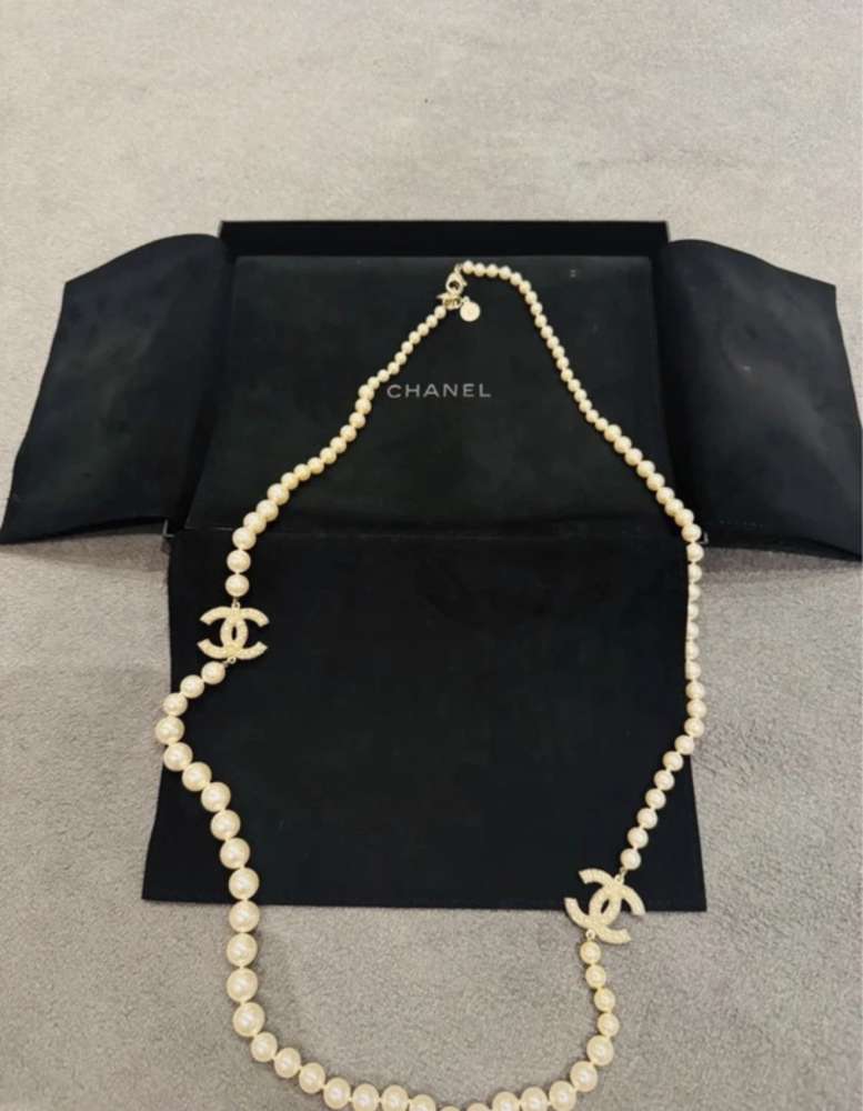 Chanel perly