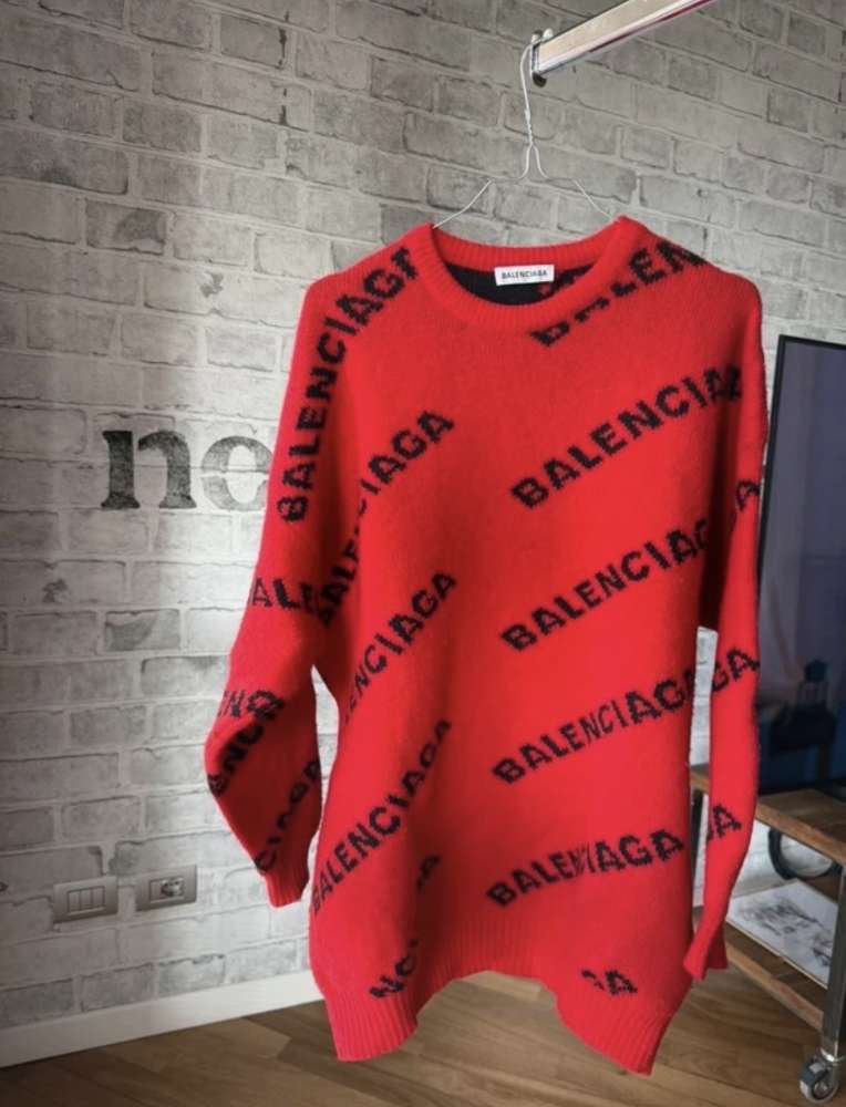 Balenciaga svetre