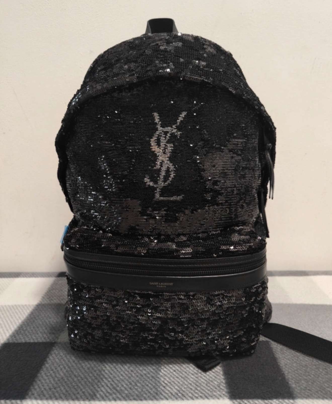 YSL ruksak
