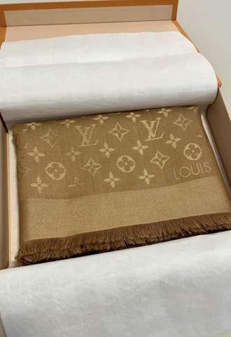 https://vipluxury.sk/Louis Vuitton šál