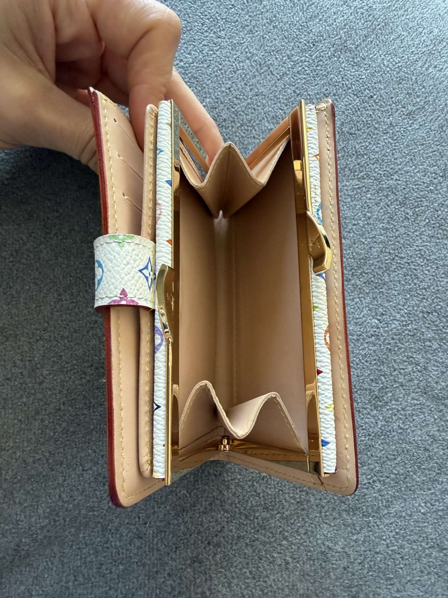 Louis Vuitton penazenka