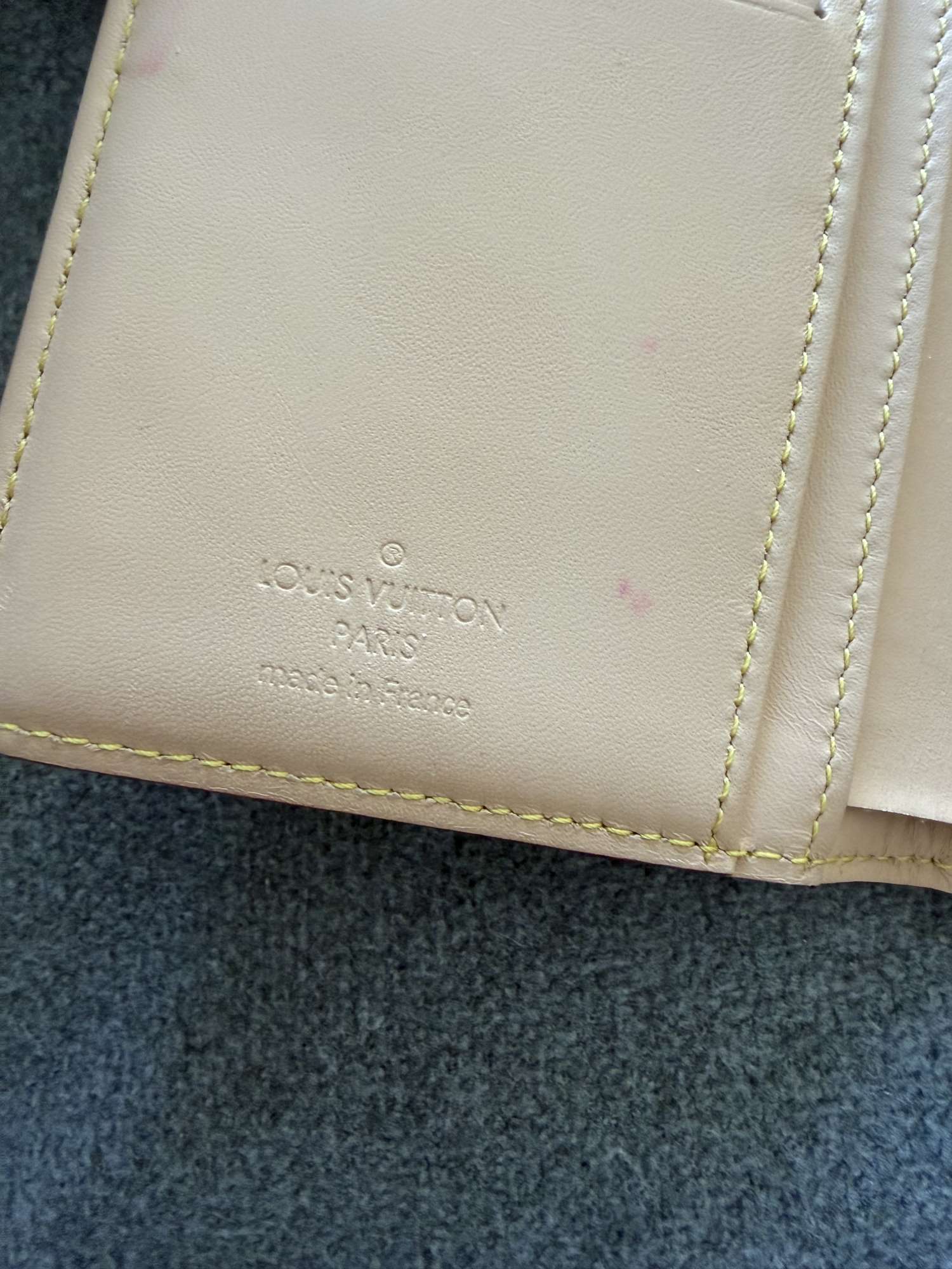 Louis Vuitton penazenka