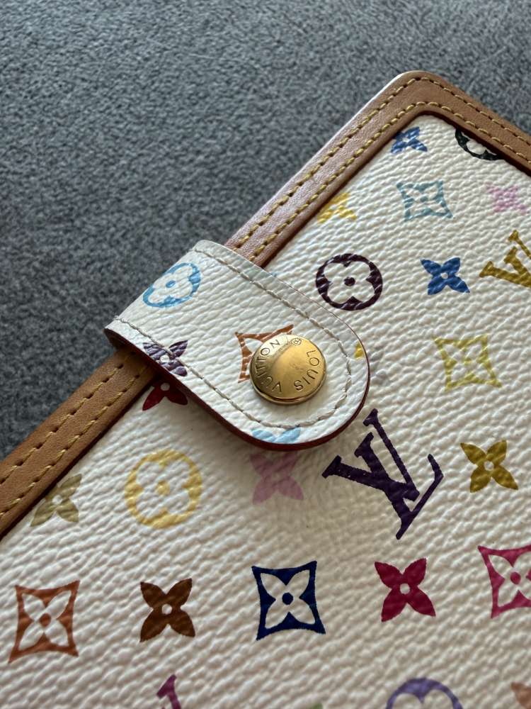 Louis Vuitton penazenka