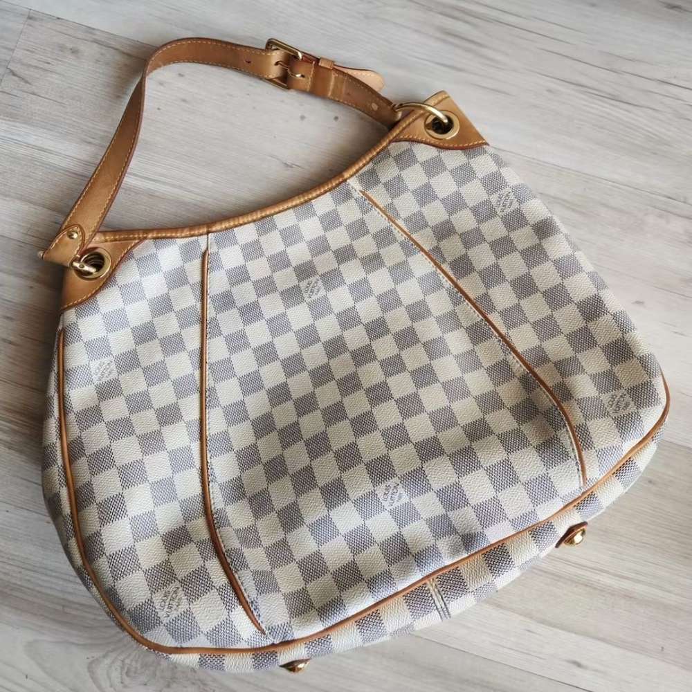 Louis Vuitton Galliera PM