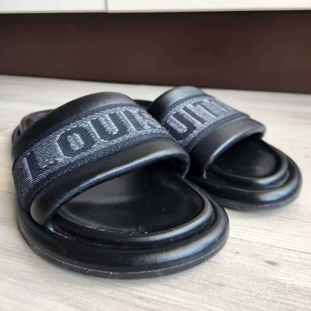 Louis Vuitton Pantofle