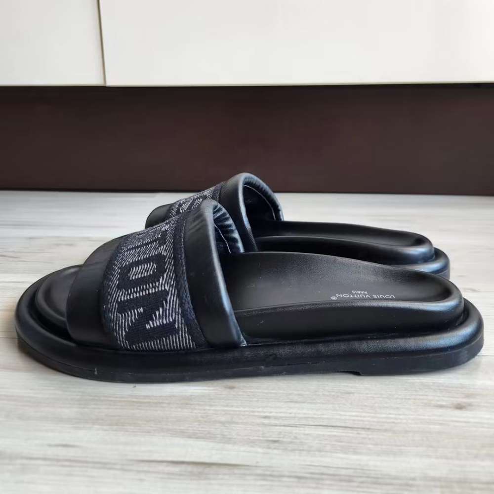 Louis Vuitton Pantofle