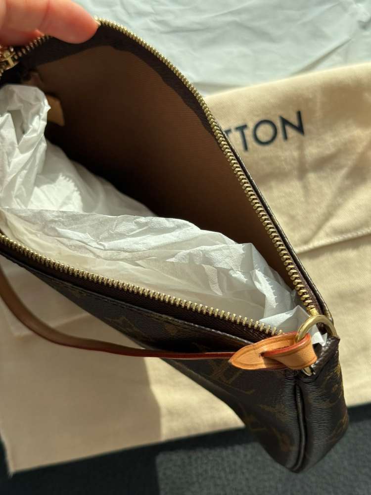 Louis Vuitton Pochette vintage