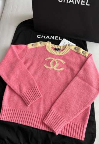 https://vipluxury.sk/Chanel sveter