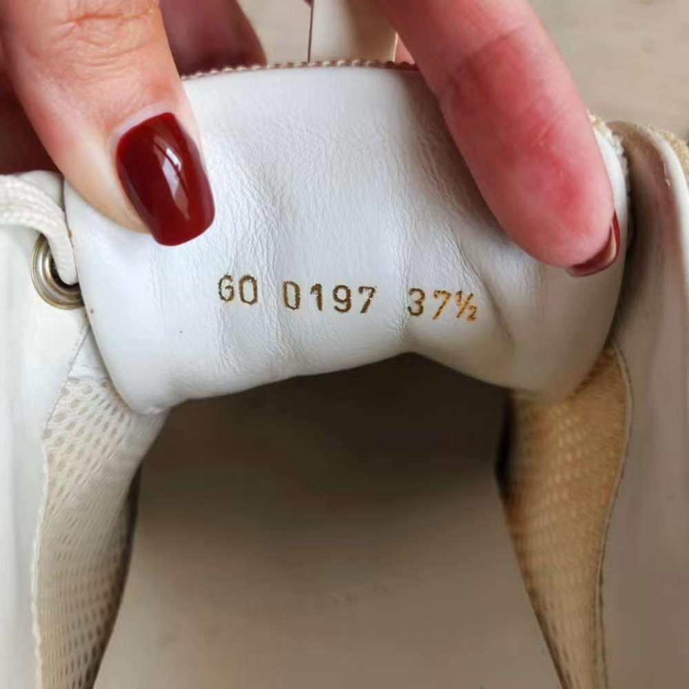 Louis Vuitton Run Away
