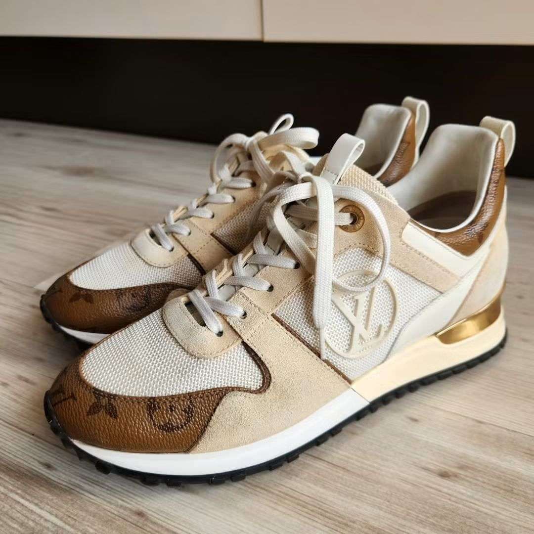 Louis Vuitton Run Away