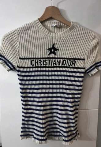 https://vipluxury.sk/Dior tričko