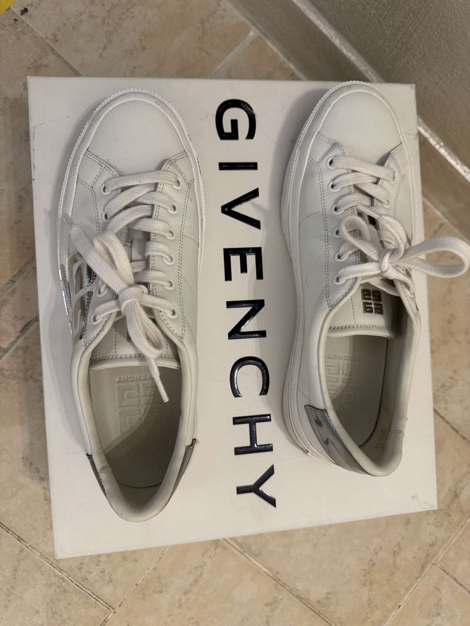 Givenchy kozene tenisky vel 40, 2xobute