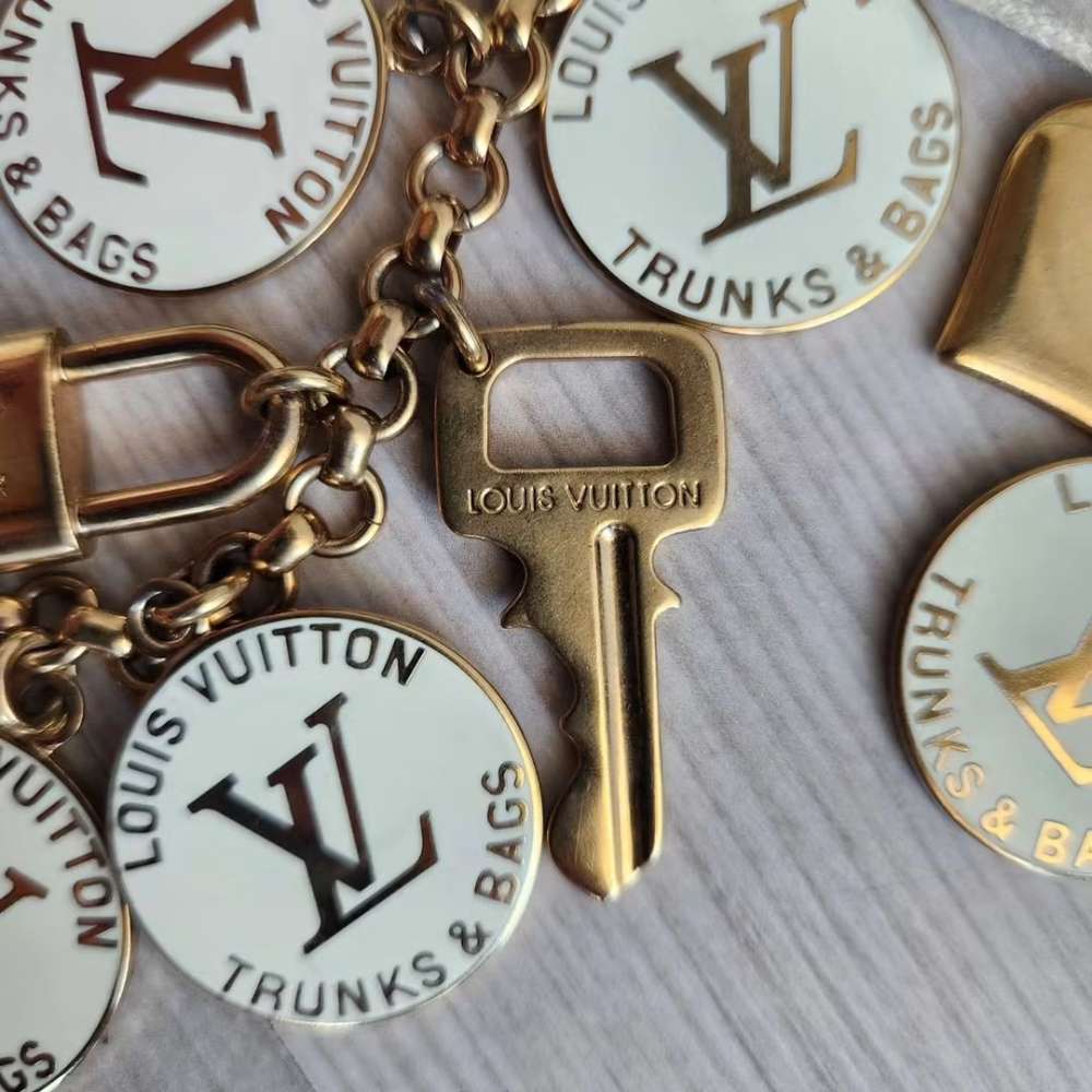 Louis Vuitton Nahrdelnik