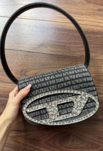 https://vipluxury.sk/Diesel 1DR
