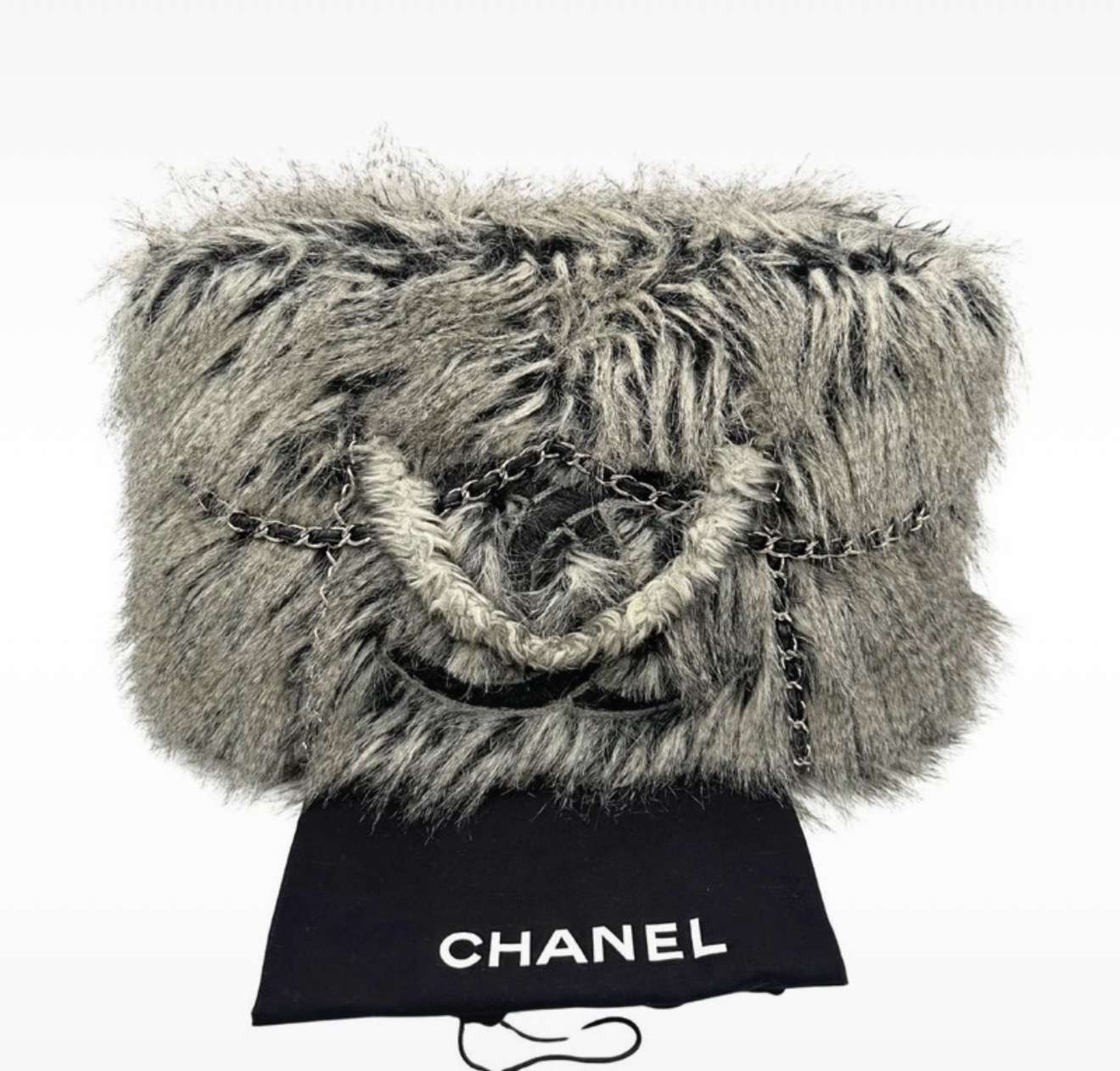 Chanel kabelka