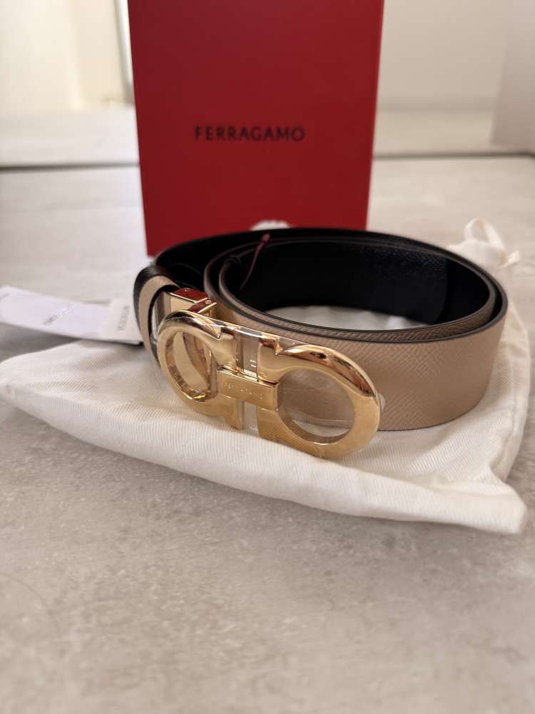 Salvatore Ferragamo obojstranny opasok