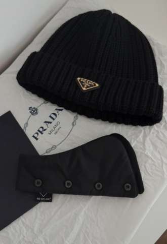 https://vipluxury.sk/Prada ciapka