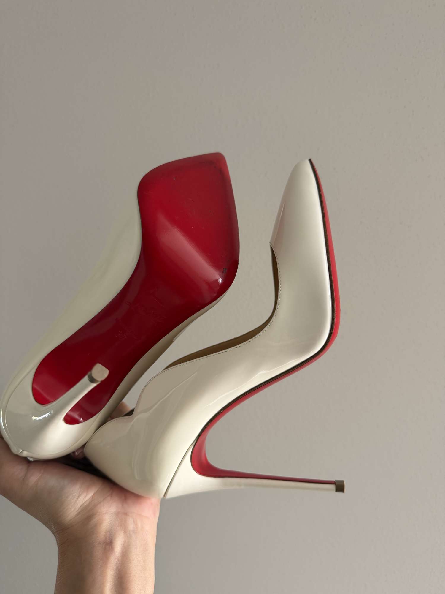 Christian Louboutin lodičky 🤍👠