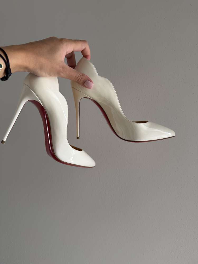 Christian Louboutin lodičky 🤍👠