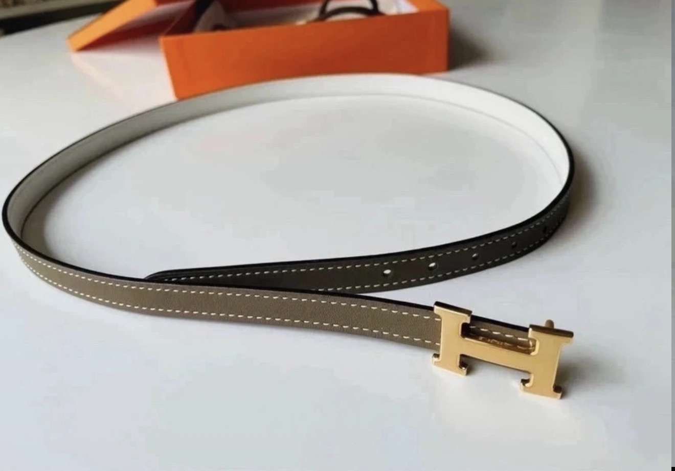 Hermes obojstranný opasok