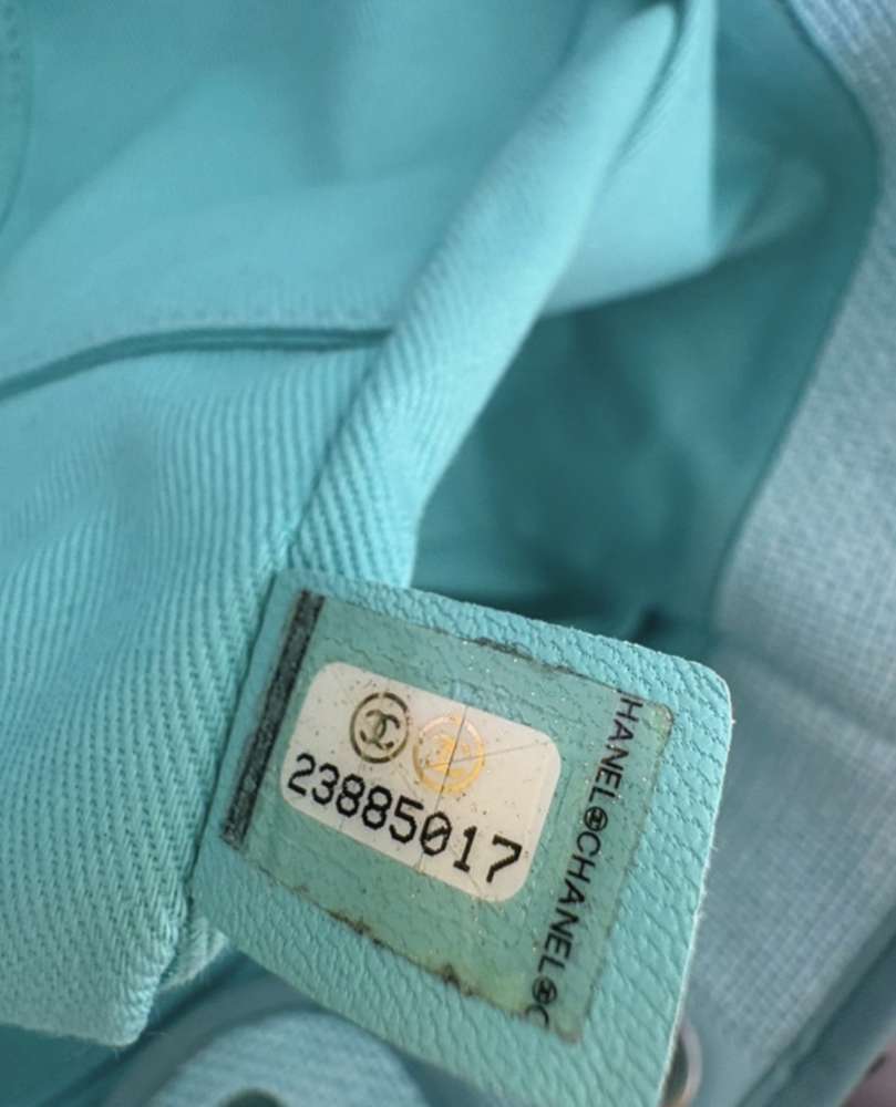 Chanel deauville médium