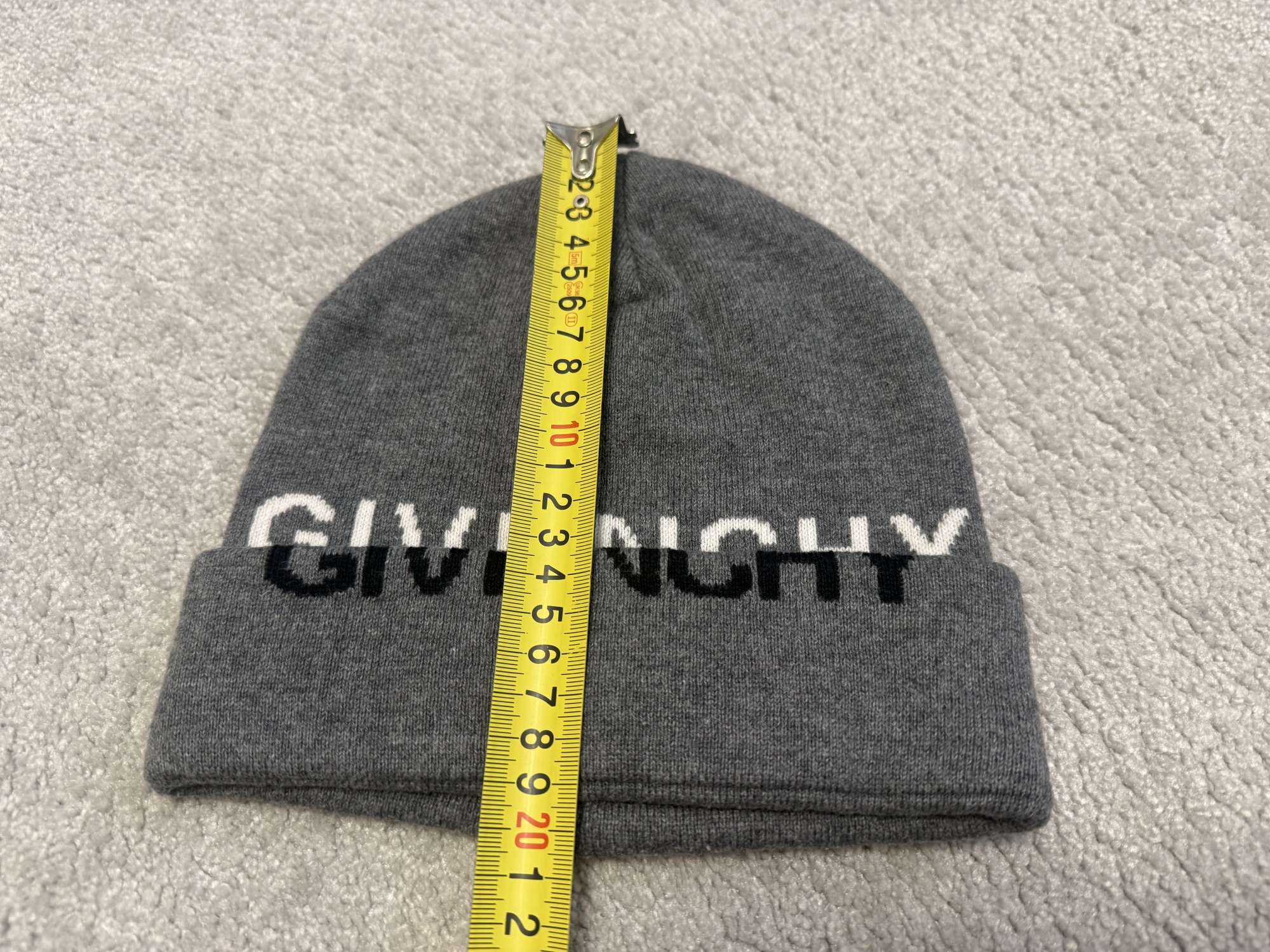 Detska ciapka GIVENCHY