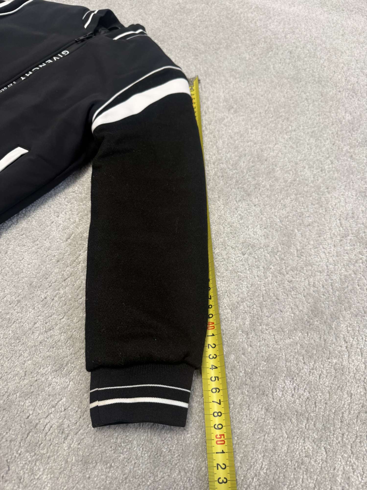 Givenchy detska bombera velkost 8