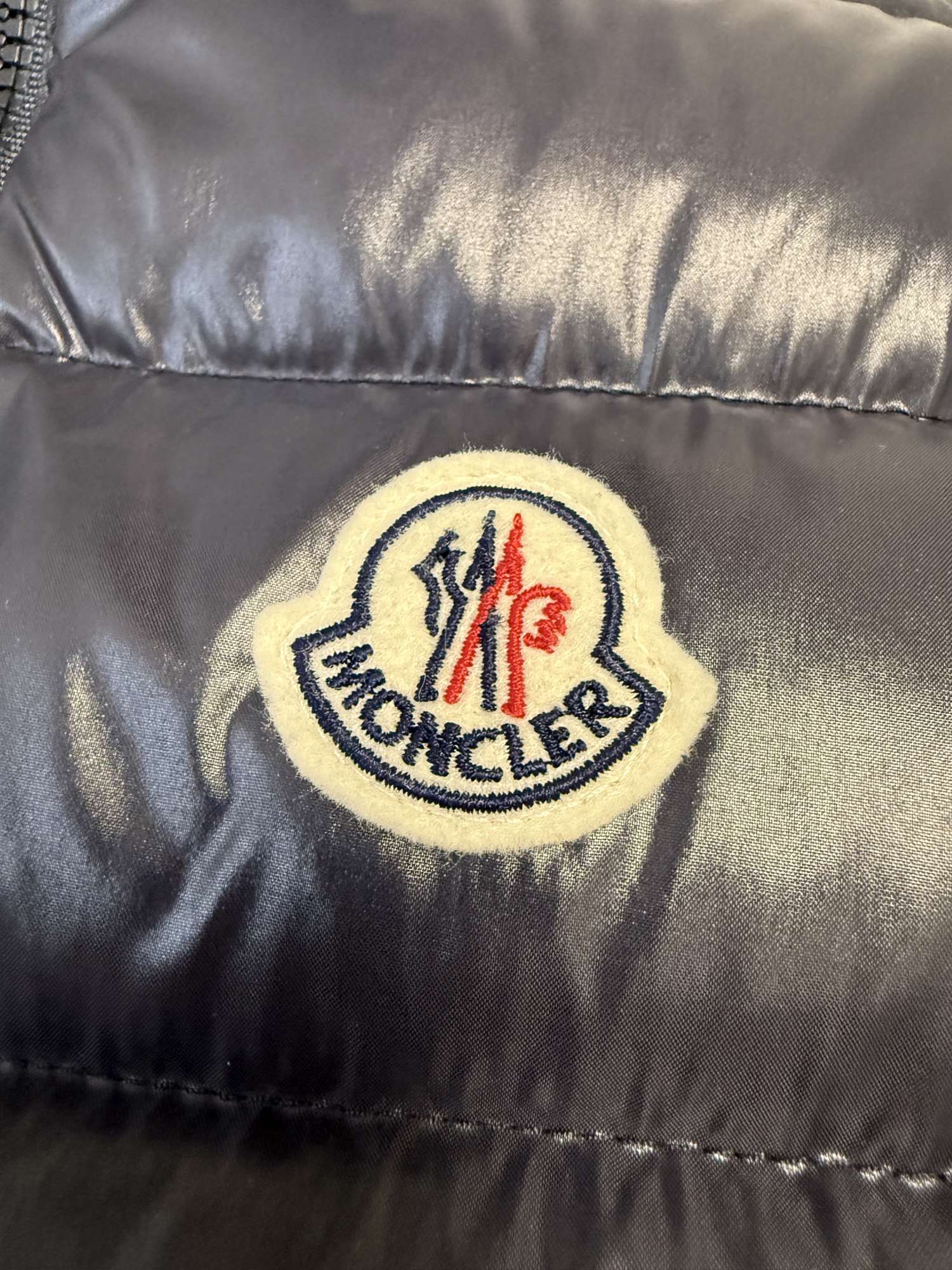 Moncler juniorska vesta velkost 12