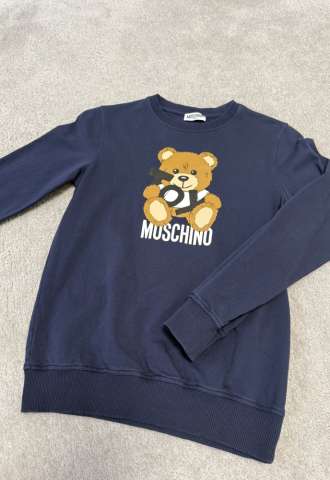 https://vipluxury.sk/Moschino detska mikina velkost 14