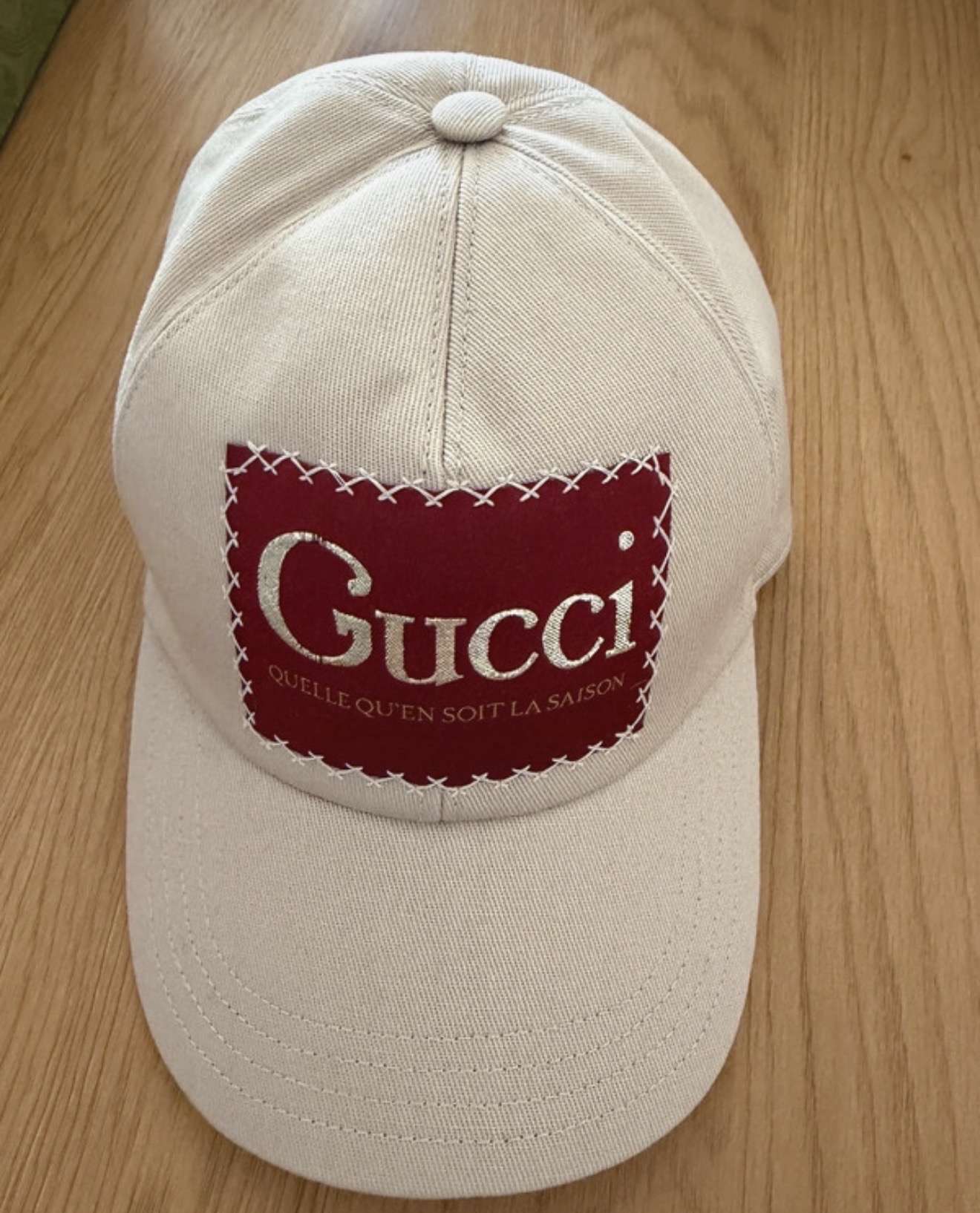 Gucci šiltovka