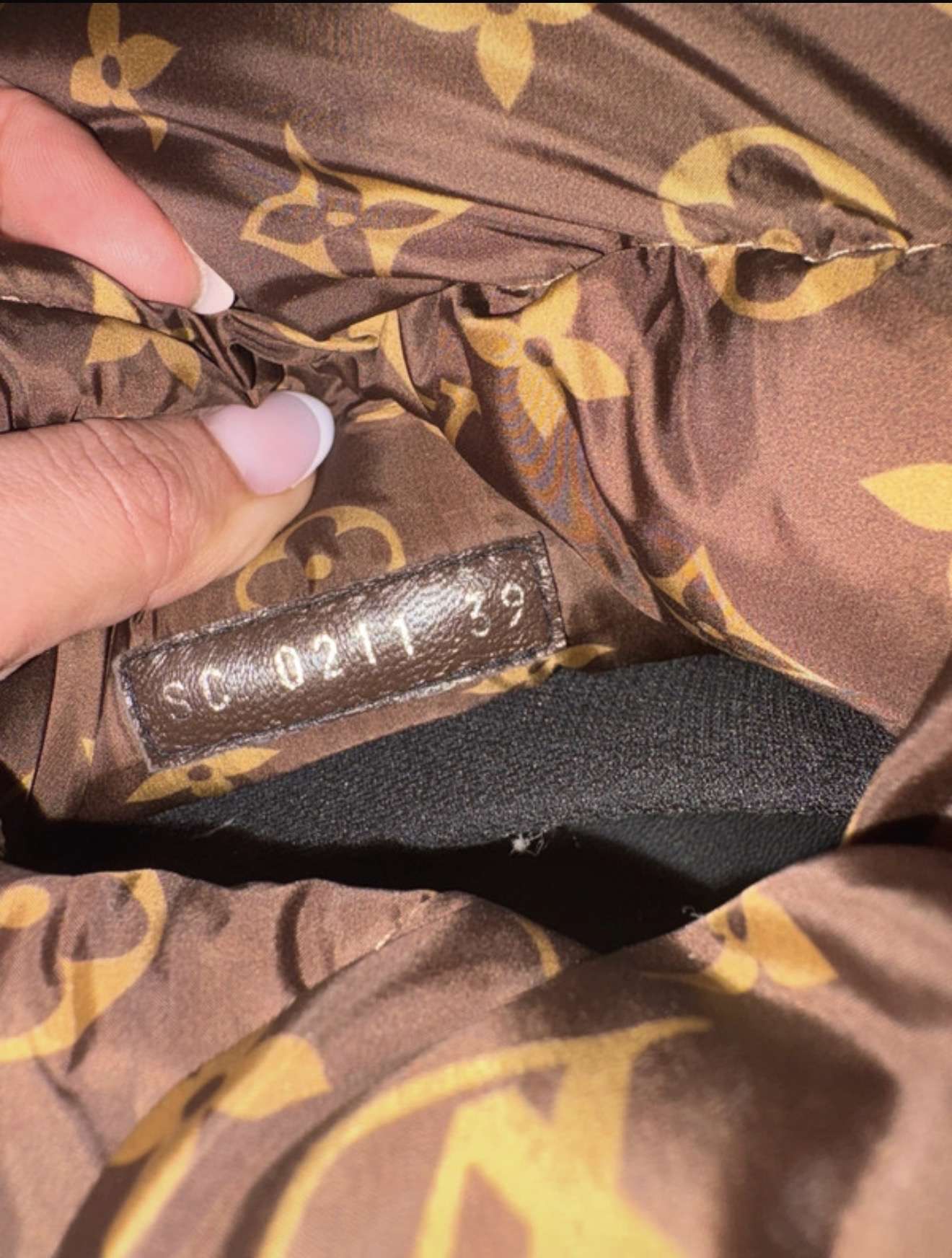 Louis Vuitton snehule