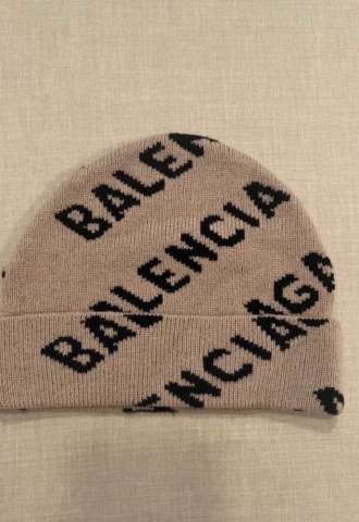 https://vipluxury.sk/Balenciaga čiapka