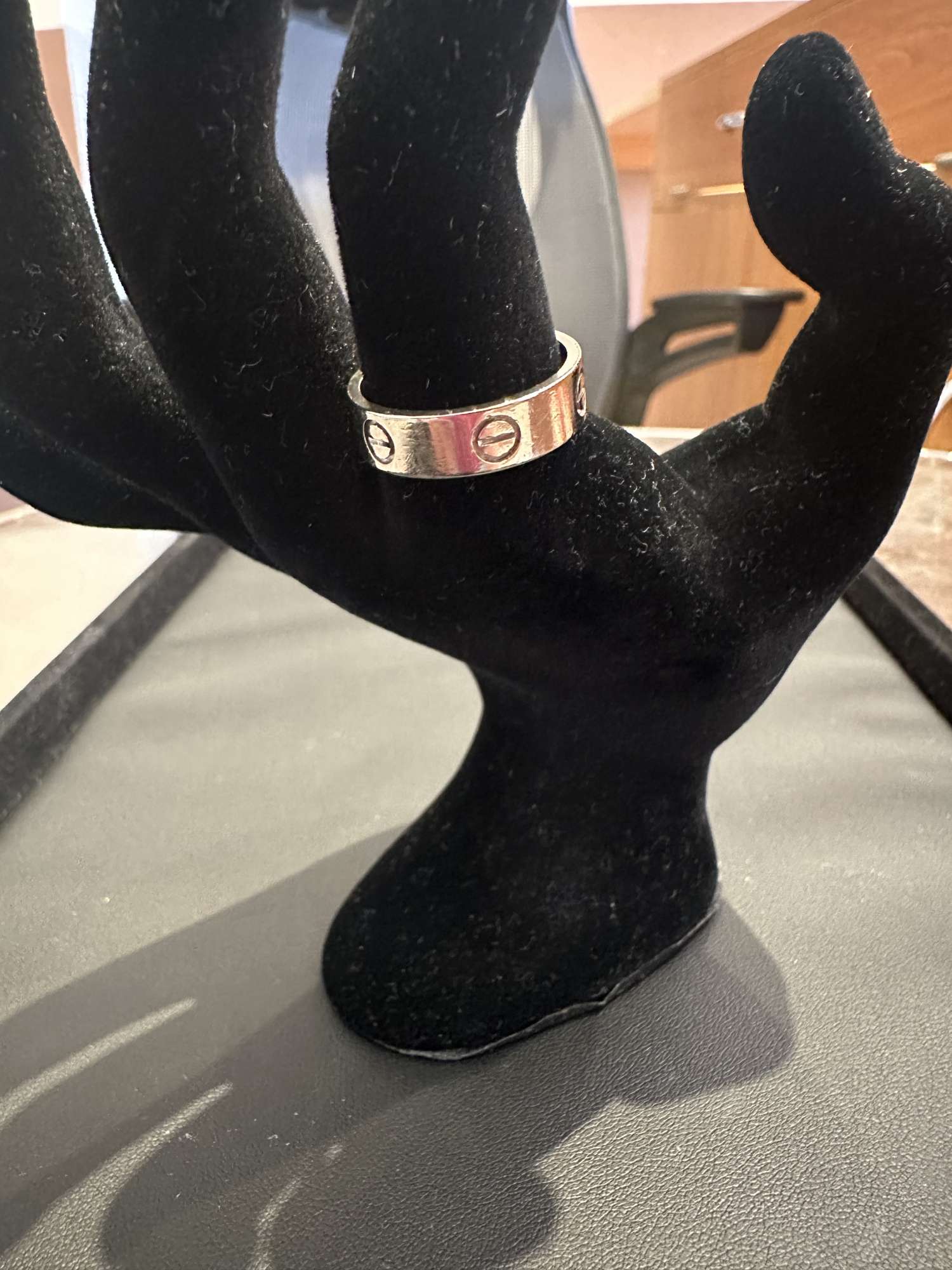 Cartier Love -zlaty prsten z bieleho zlata