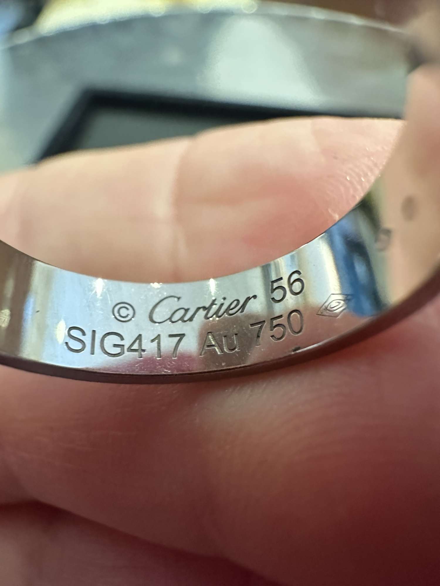 Cartier Love -zlaty prsten z bieleho zlata