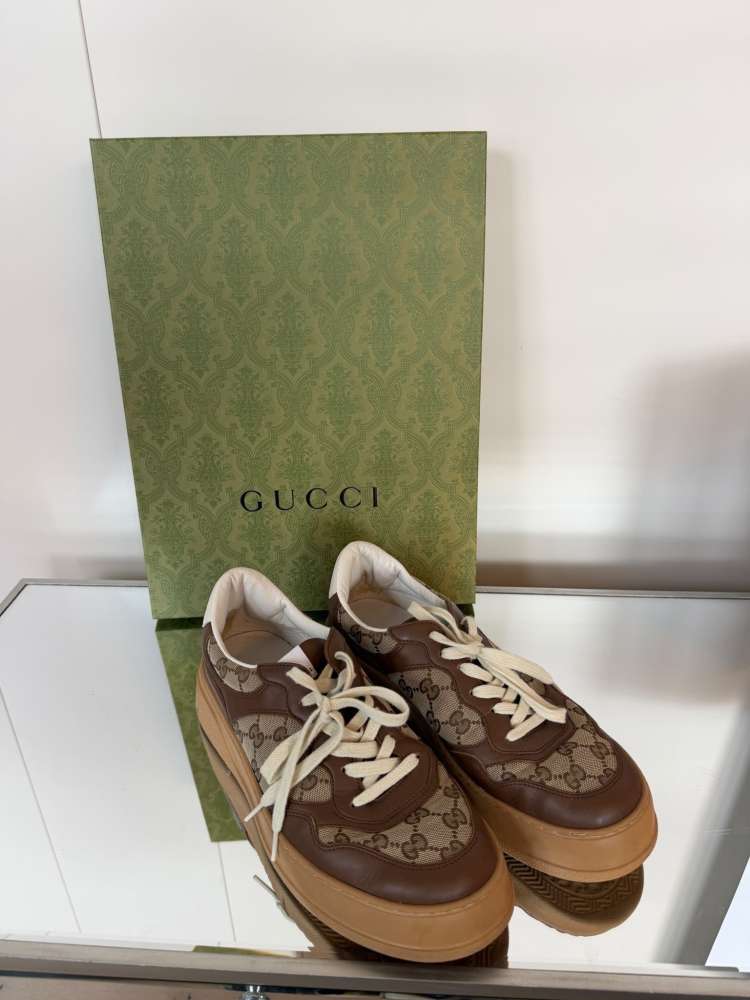 Gucci tenisky s GG vzorom