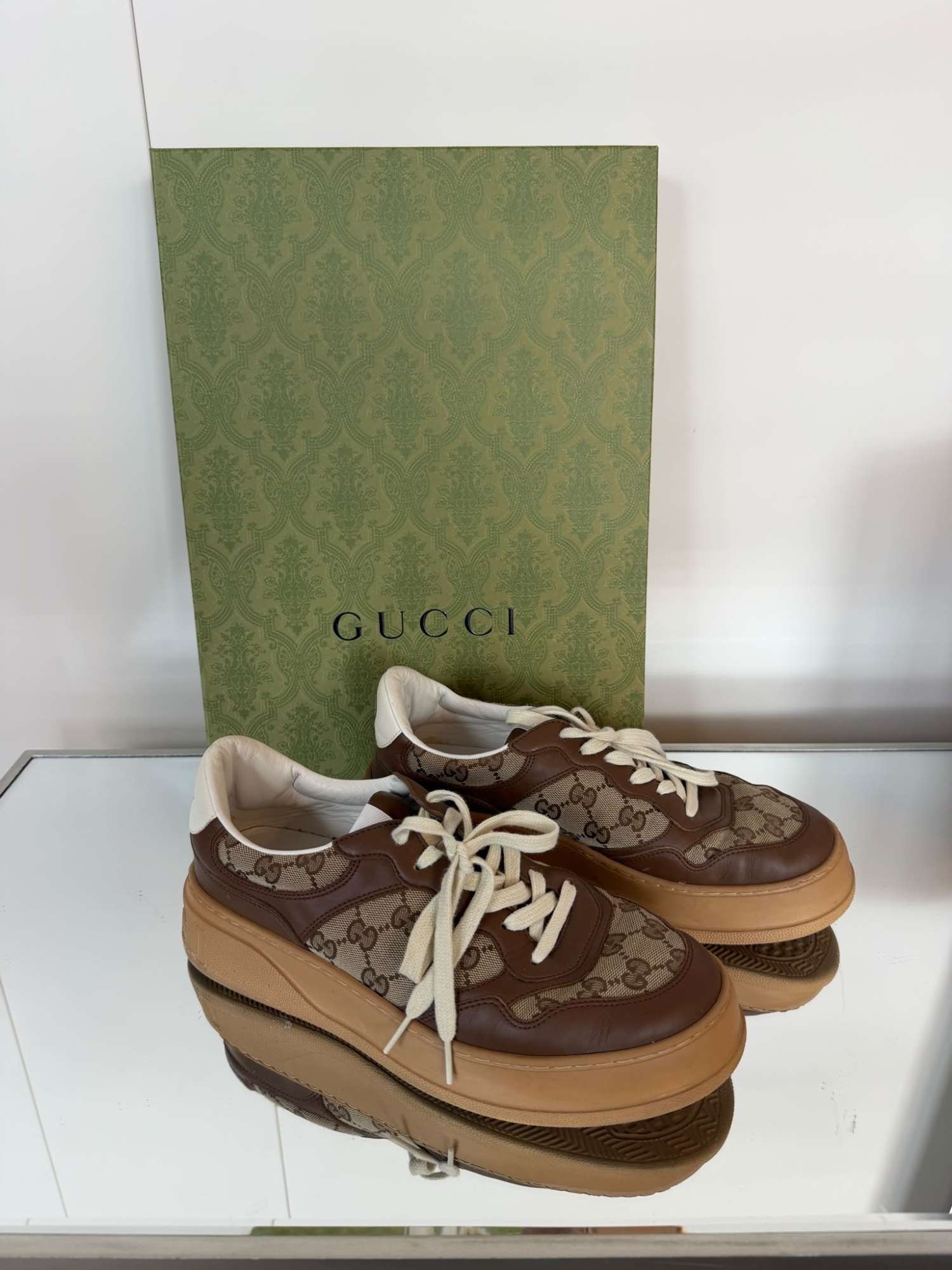 Gucci tenisky s GG vzorom