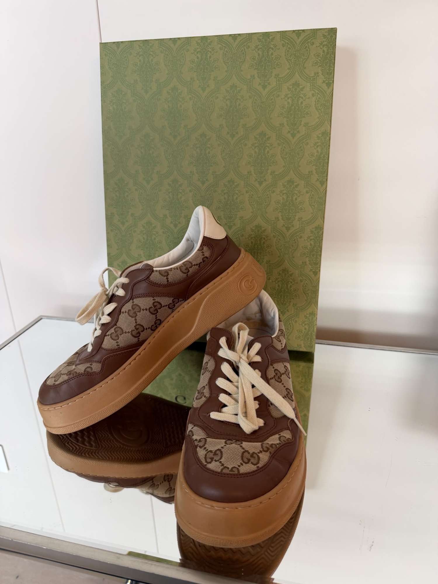 Gucci tenisky s GG vzorom