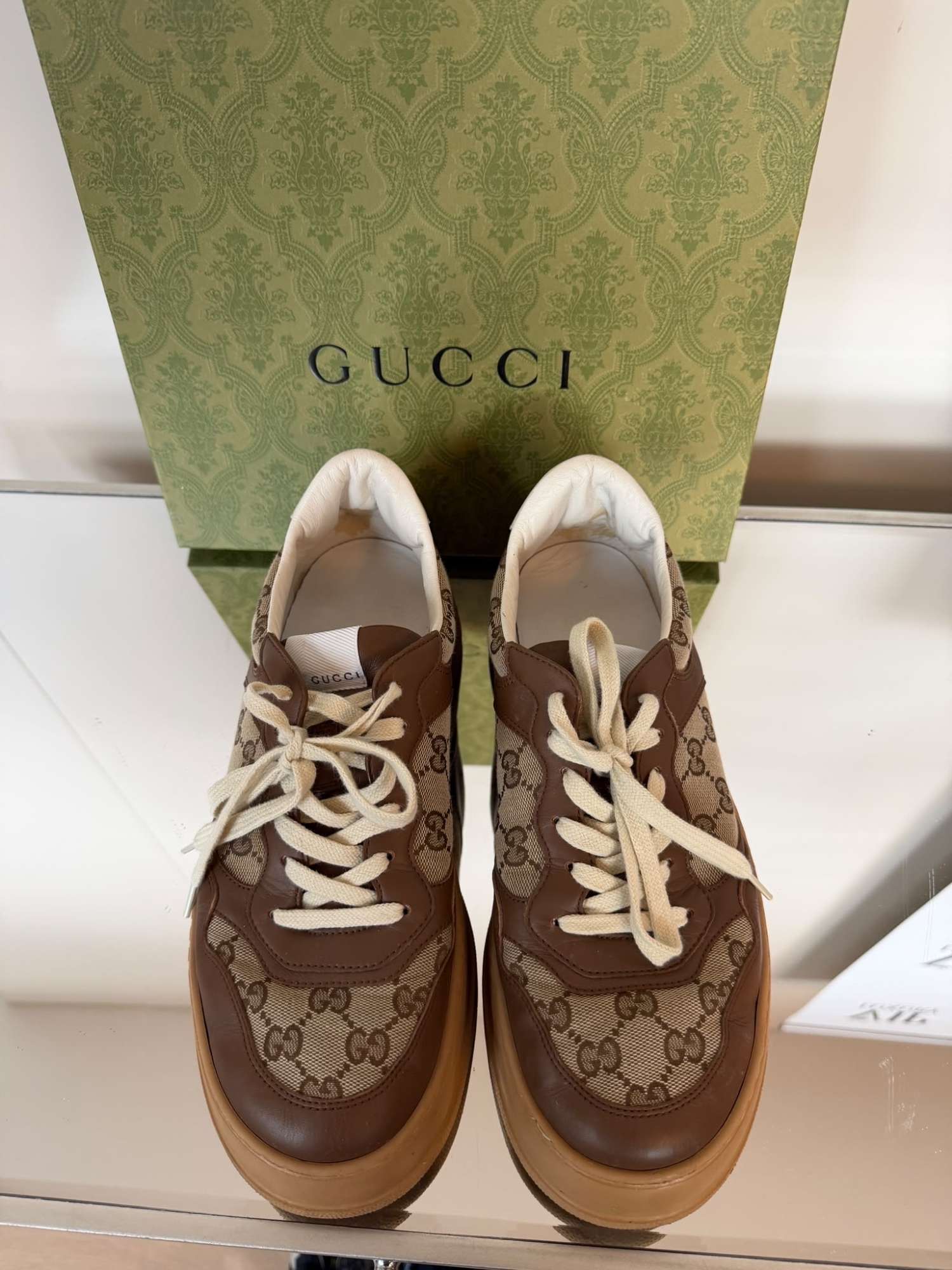 Gucci tenisky s GG vzorom