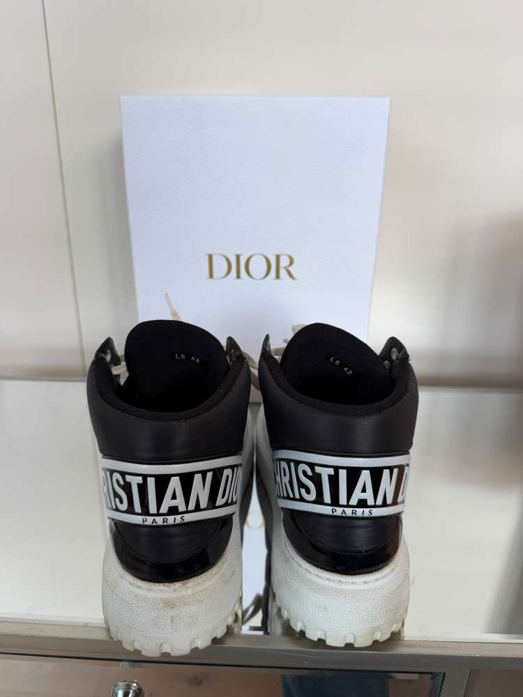 Dior koženkové členkové topánky