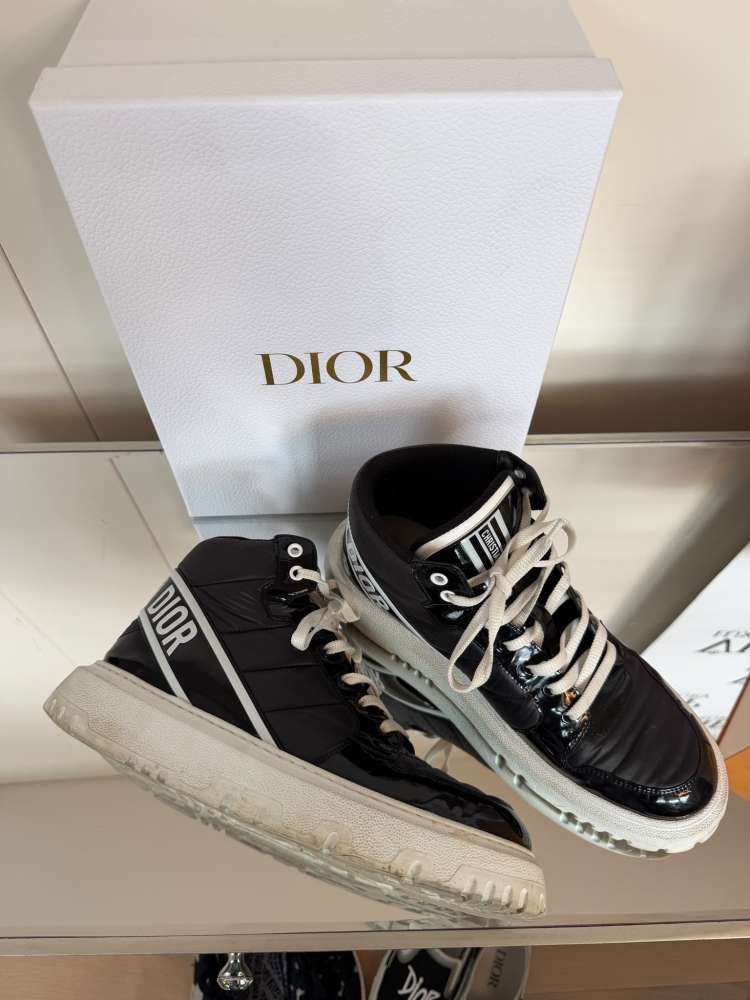 Dior koženkové členkové topánky