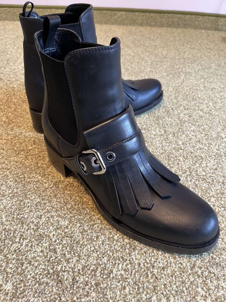 Kozene clenkove “biker boots Chelsea” zn. Prada - velkost 40