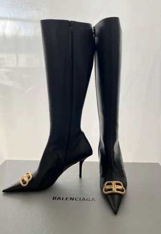 https://vipluxury.sk/Balenciaga čižmy