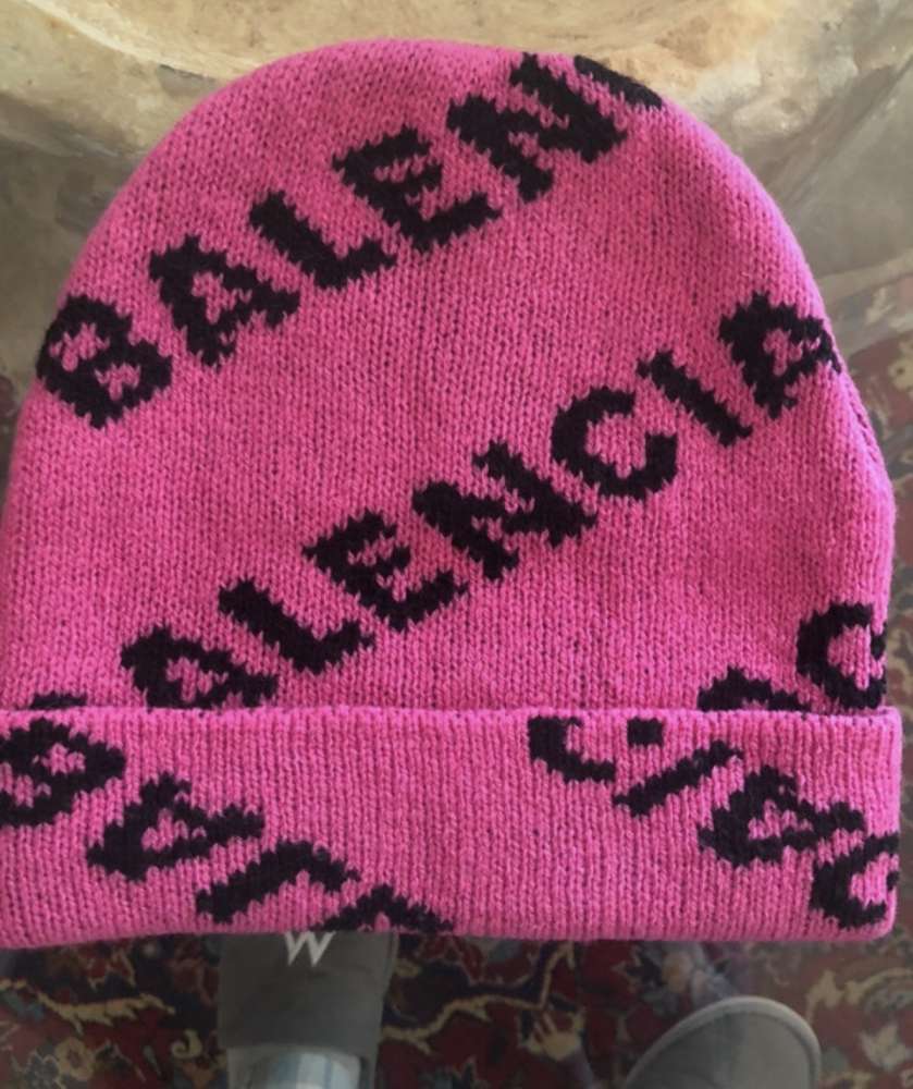 Balenciaga čiapka