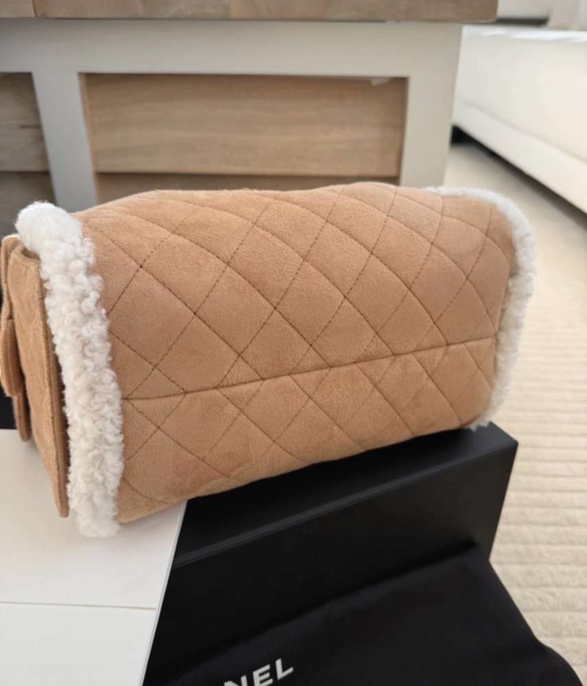 Chanel 25