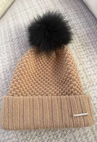 https://vipluxury.sk/Čepice Burberry