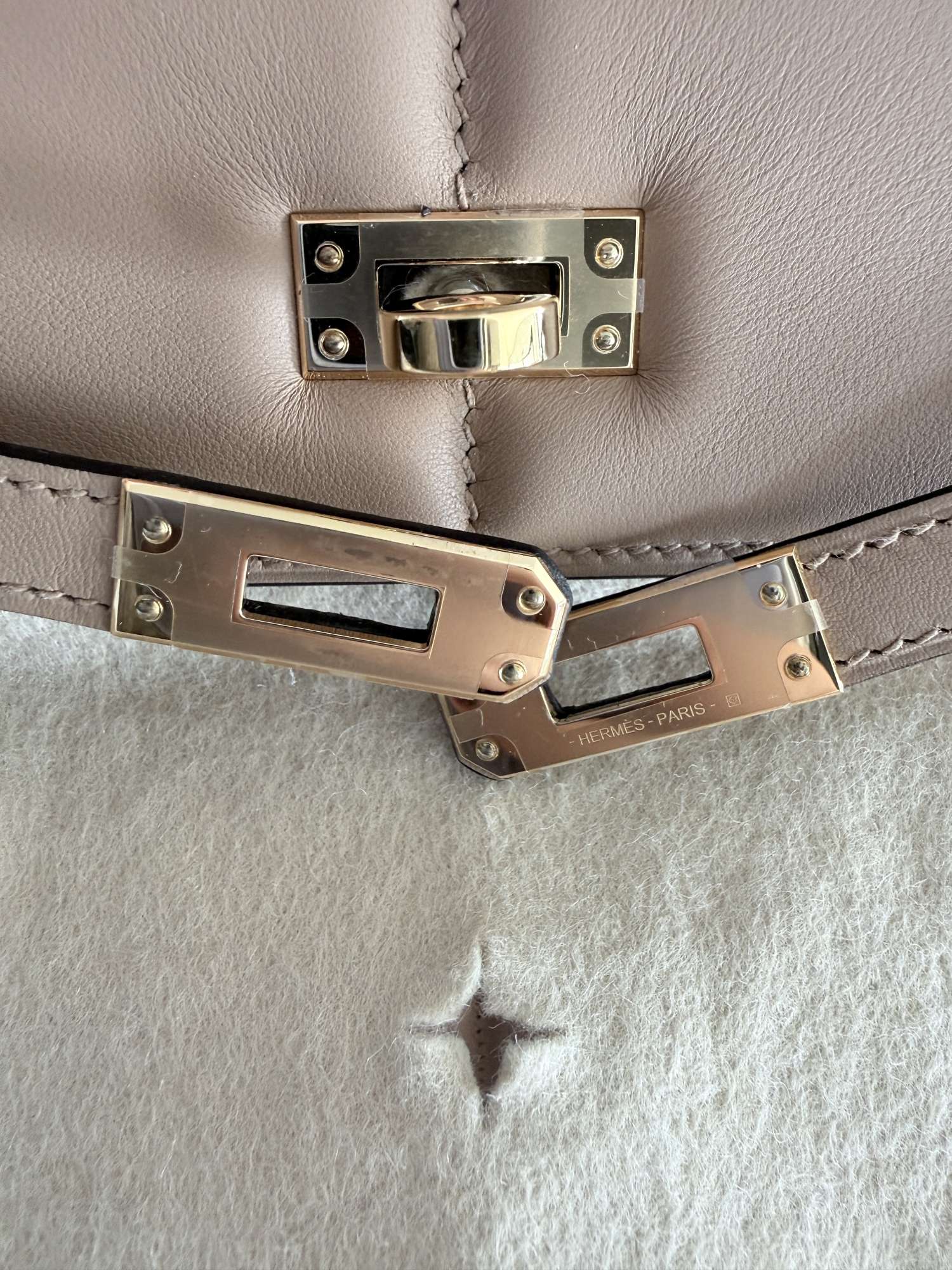 Hermès Kelly 25 Sellier Limited Padded Chai Gold