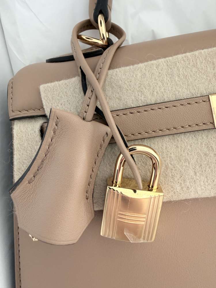Hermès Kelly 25 Sellier Limited Padded Chai Gold