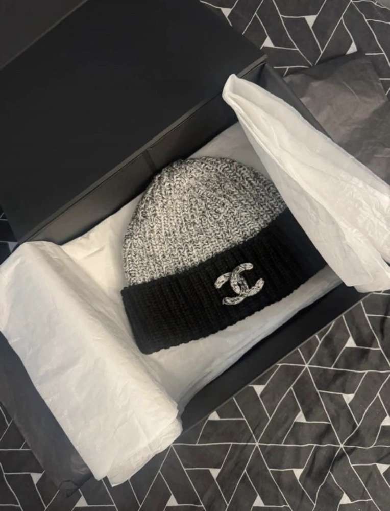 Chanel čiapka