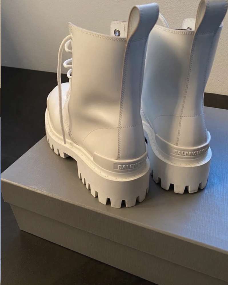 Balenciaga čižmy