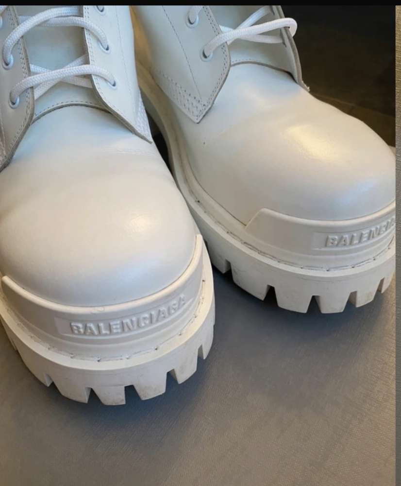 Balenciaga čižmy